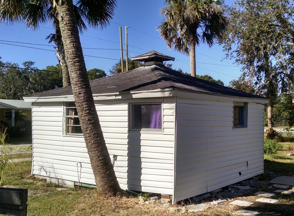 1 Beige Cozy Bungalow Or 1 White Cozy Efficiency Cottage In Titusville Exteriör bild